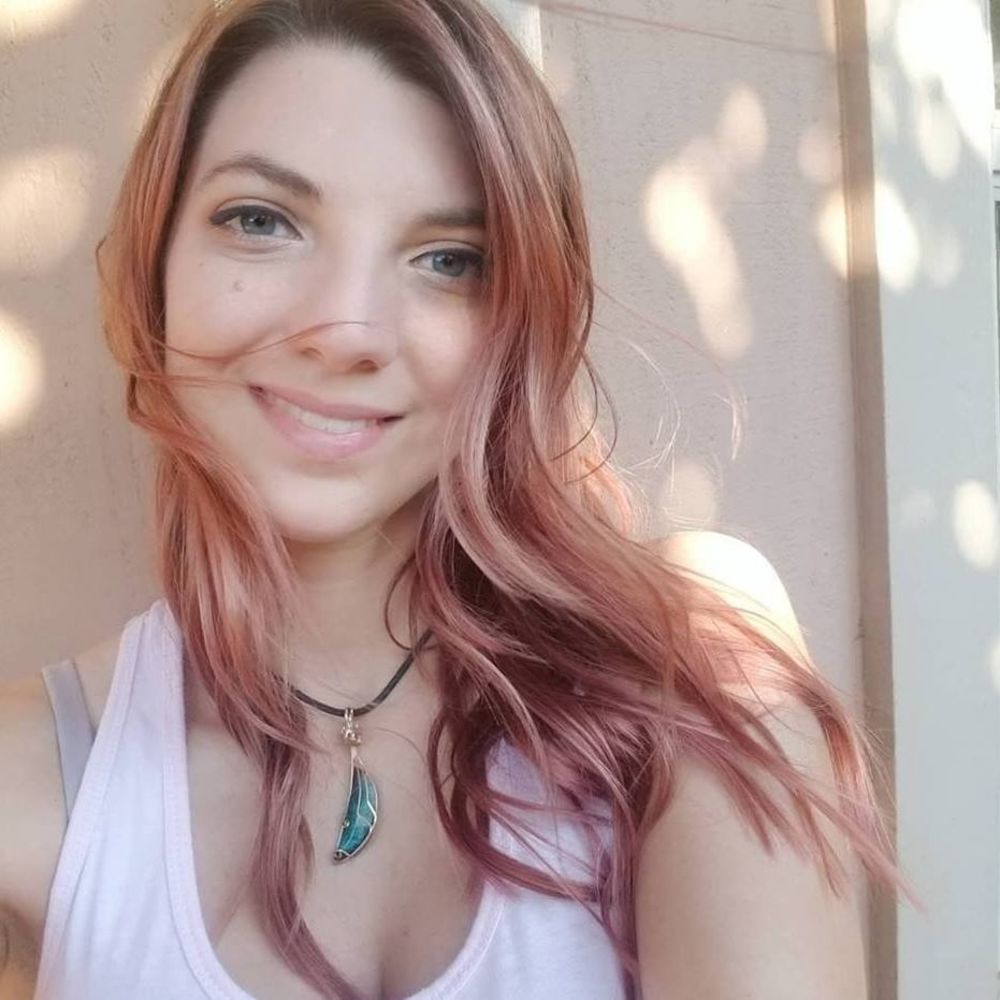 Meet your Posher, Joelle